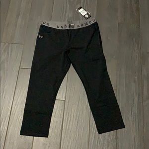 Women’s Under Armour crop pants